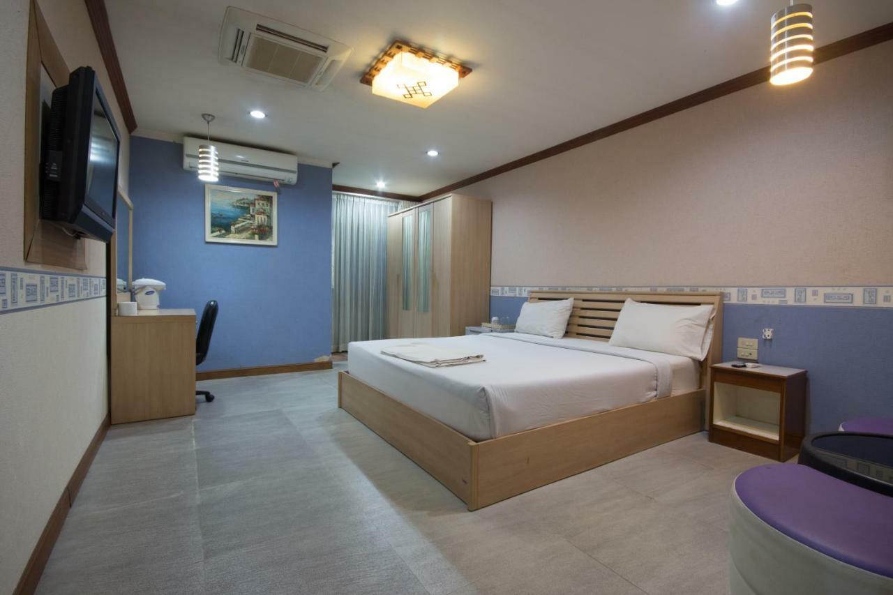 Khon Kaen Ruenrom Hotel Exterior photo
