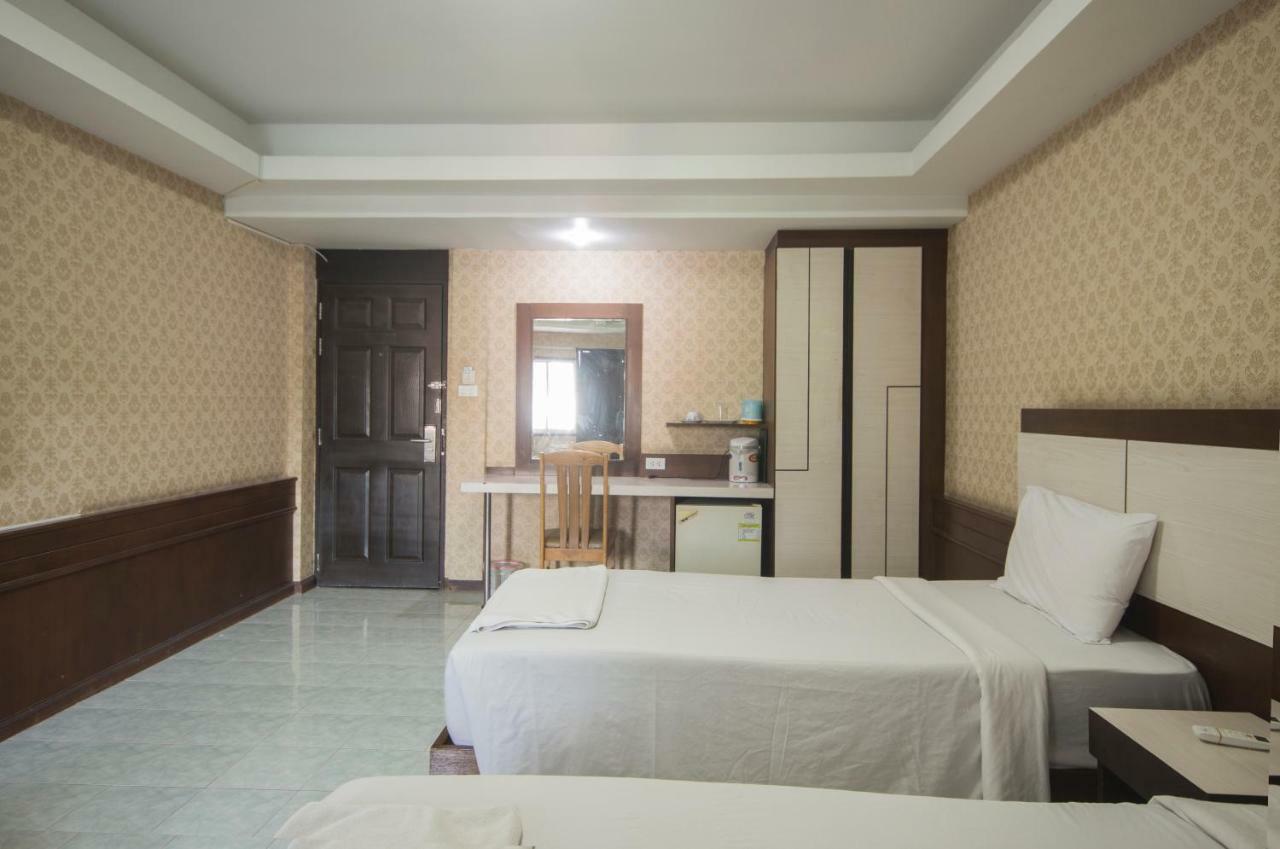 Khon Kaen Ruenrom Hotel Exterior photo
